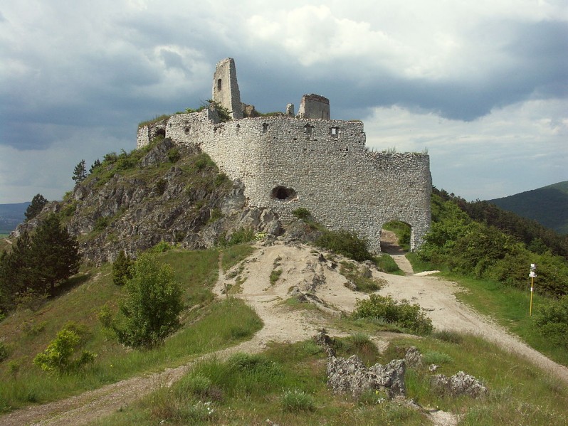 Чахтинский замок