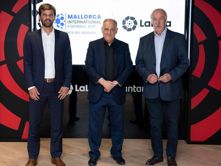 Mallorca International Football Cup organizatörleri basın toplantısında