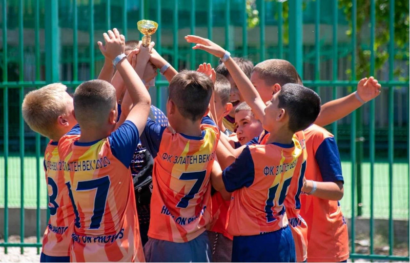 Young footballers celebrate victory at Olympia Easter Cup 2024
