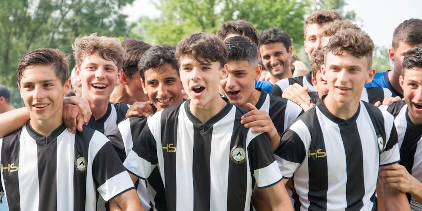 Torneio de futebol Gallini Cup Budapest com equipes participantes